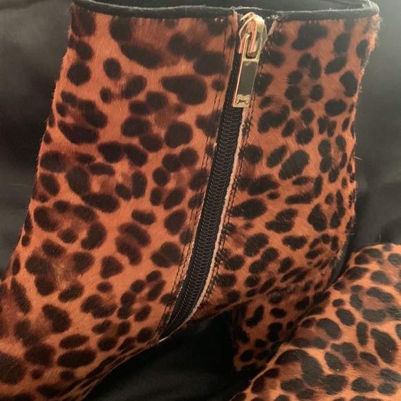 Marc Fisher Leopard Half Boot Size 10M - Picture 4 of 8